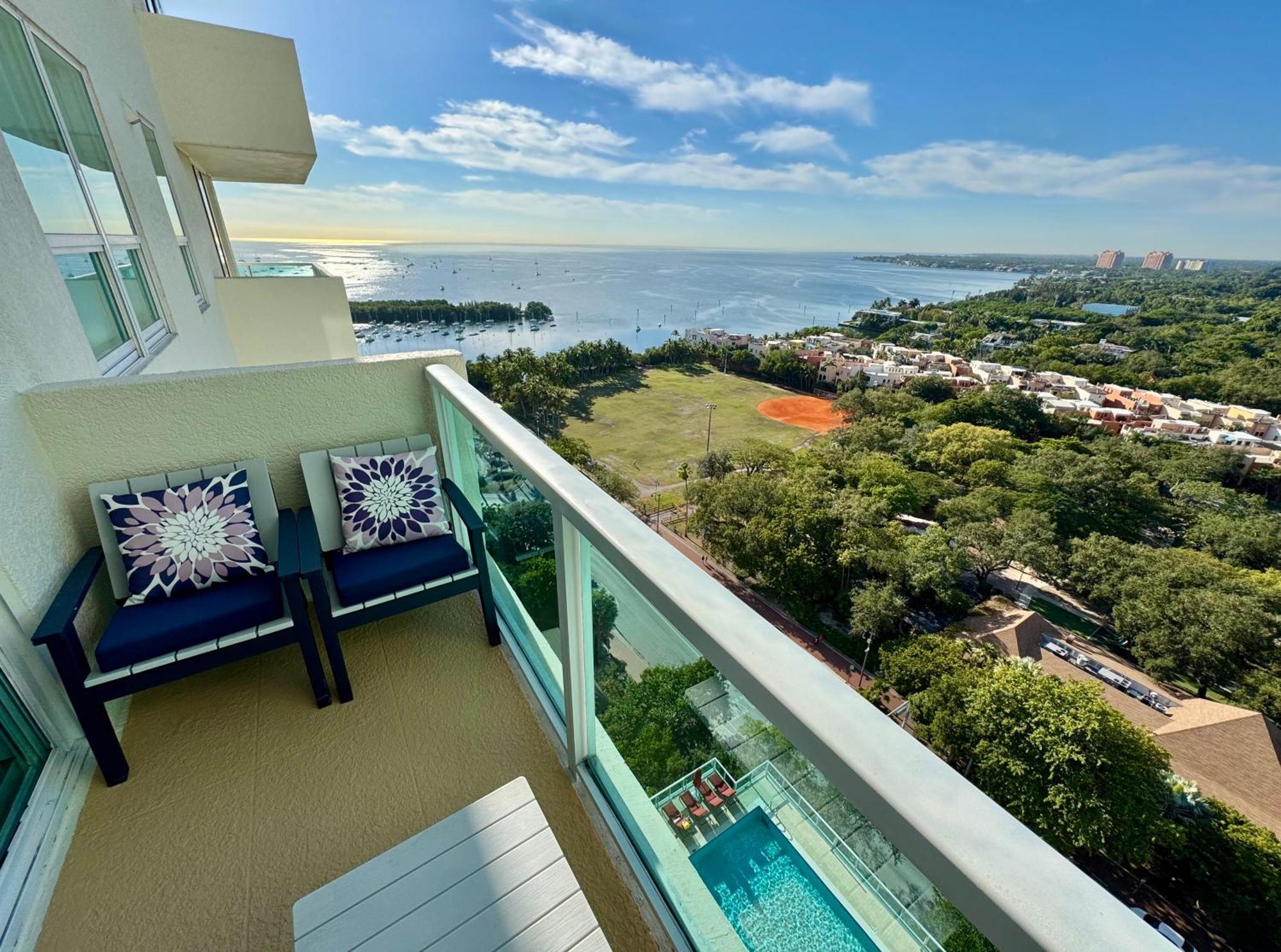 Apartmán Balcony Ocean View ! Pool - Wifi - Gym - Parking Miami Exteriér fotografie